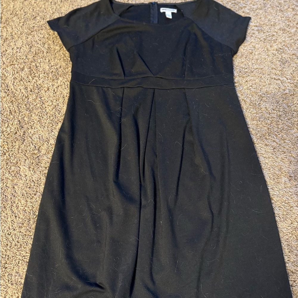 Liz Lange Maternity Black Pleated Midi Dress Crew Neck Cap Sleeve